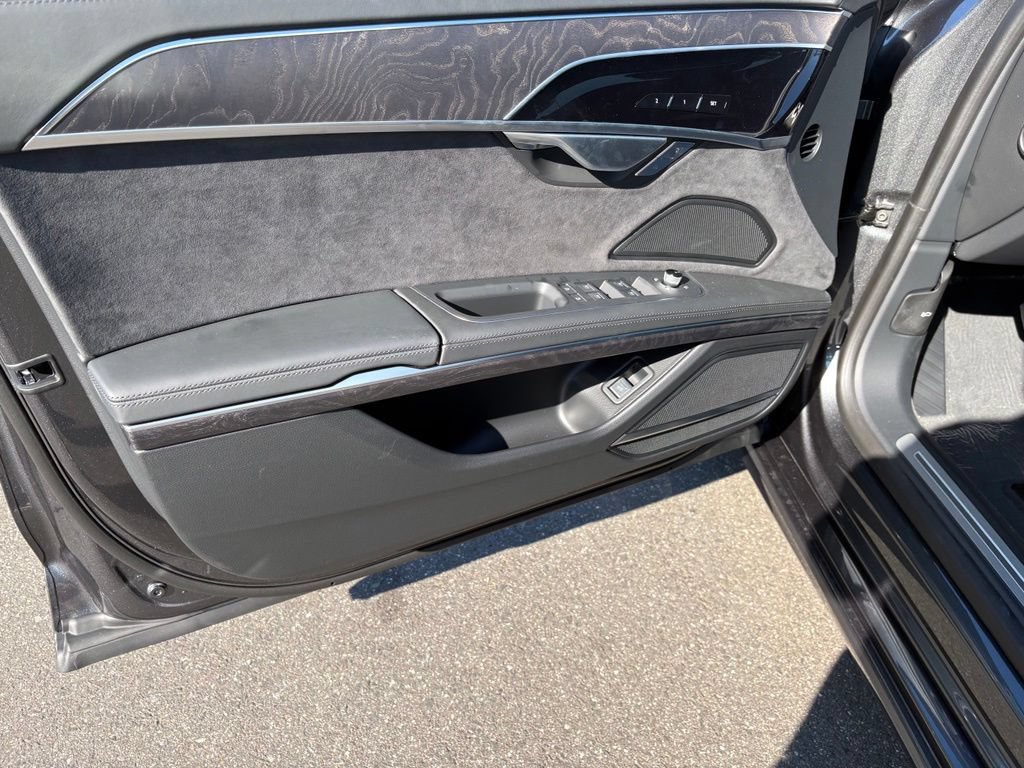 New 2027 Audi A8 L 3.0T AWD/4WD image 4