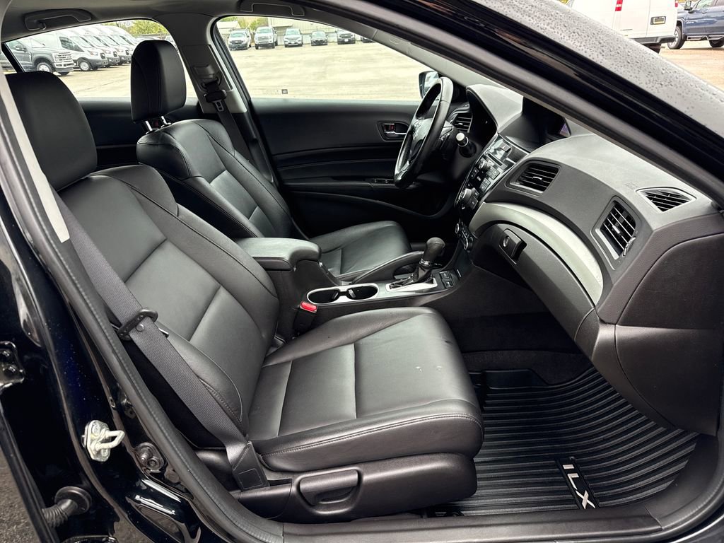 Used 2018 Acura ILX w/ Special Edition Package image 24