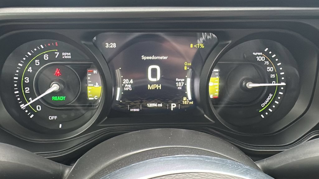Used 2025 Jeep Wrangler Unlimited Sahara w/ Safety Group AWD/4WD image 20