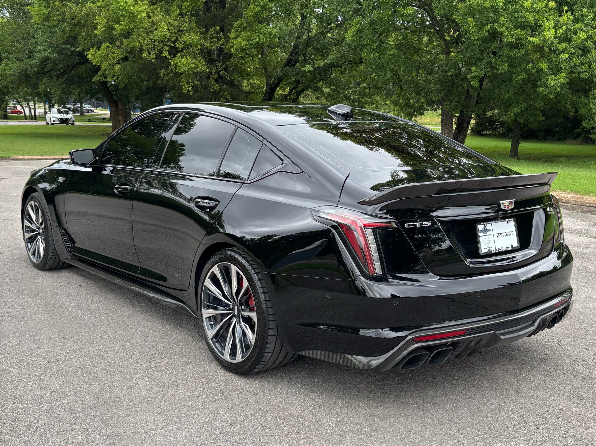 Used 2024 Cadillac CT5 V Blackwing w/ Carbon Fiber Package 2 RWD image 4