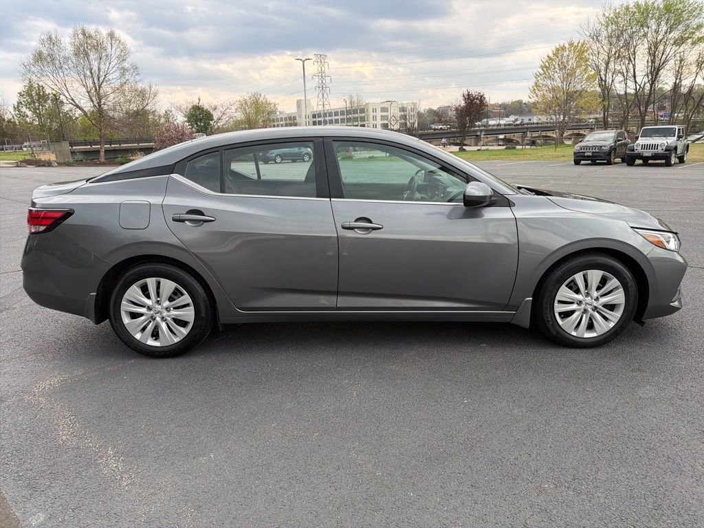 Used 2023 Nissan Sentra S image 6