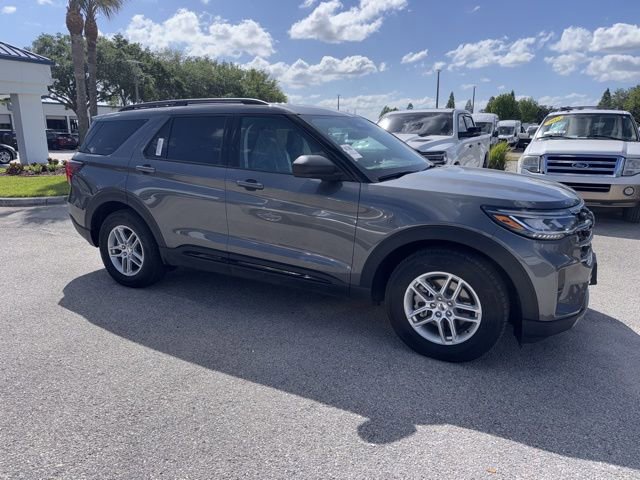 Used 2026 Ford Explorer Active w/ Active Comfort Package RWD image 4