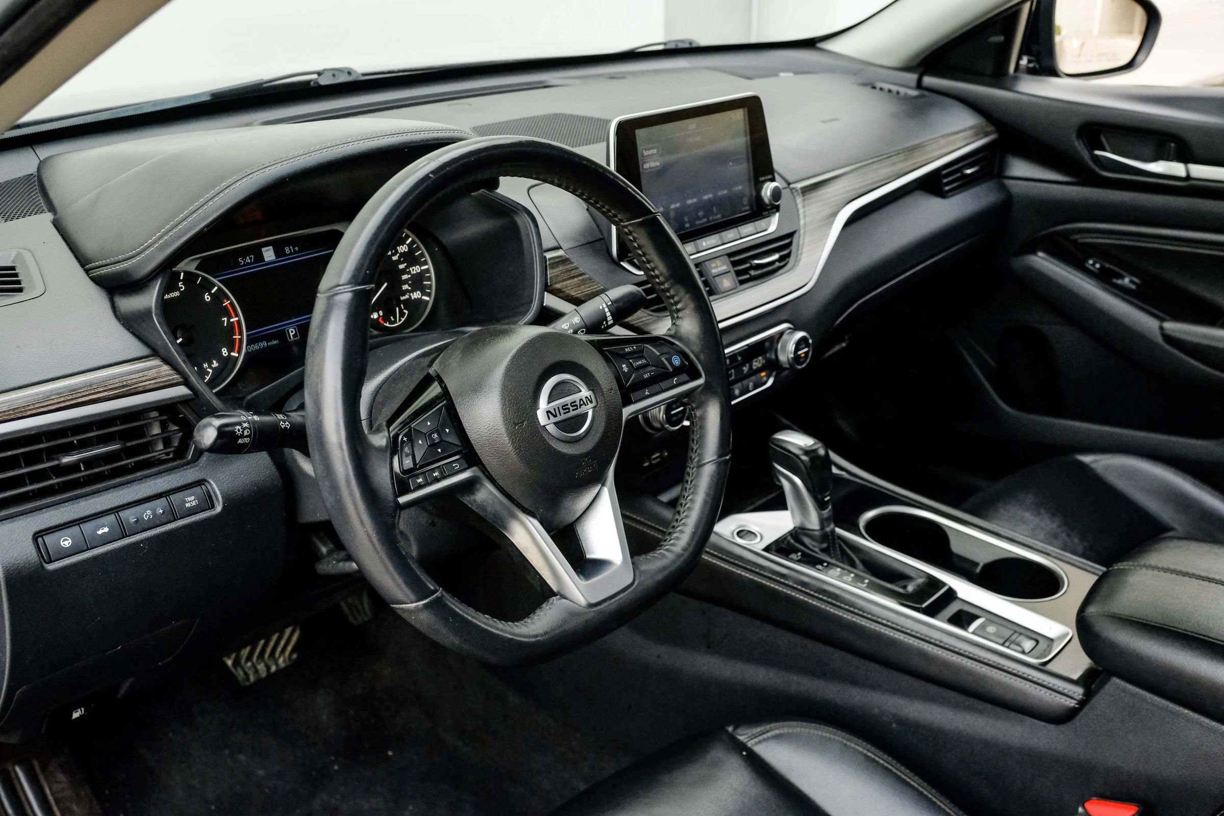 Used 2020 Nissan Altima 2.5 Platinum FWD image 24