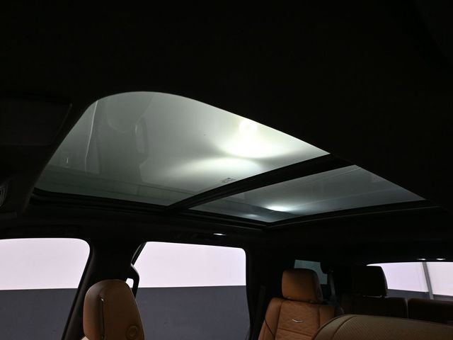 Used 2022 Cadillac Escalade Premium Luxury w/ Touring Package image 28