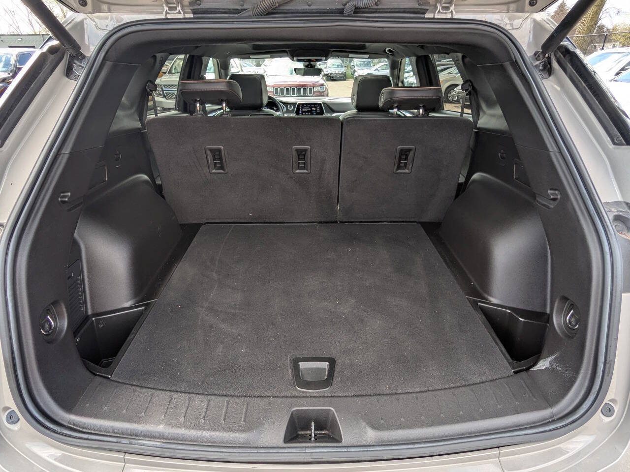 Used 2021 Chevrolet Blazer Premier w/ Driver Confidence II Package AWD/4WD image 32