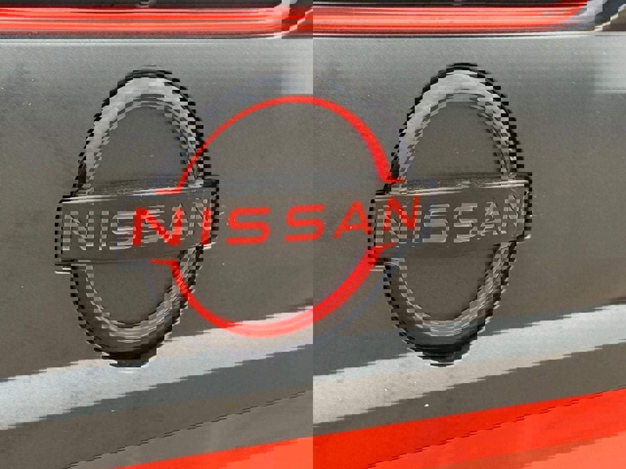 Certified 2025 Nissan Frontier PRO-4X image 9