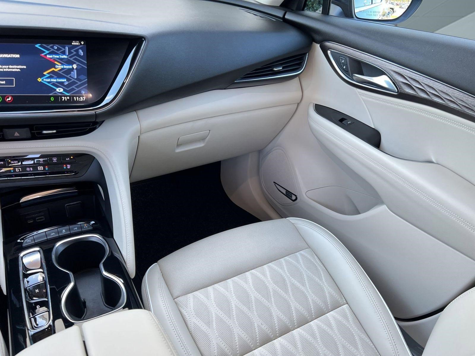 Certified 2023 Buick Envision Avenir image 29