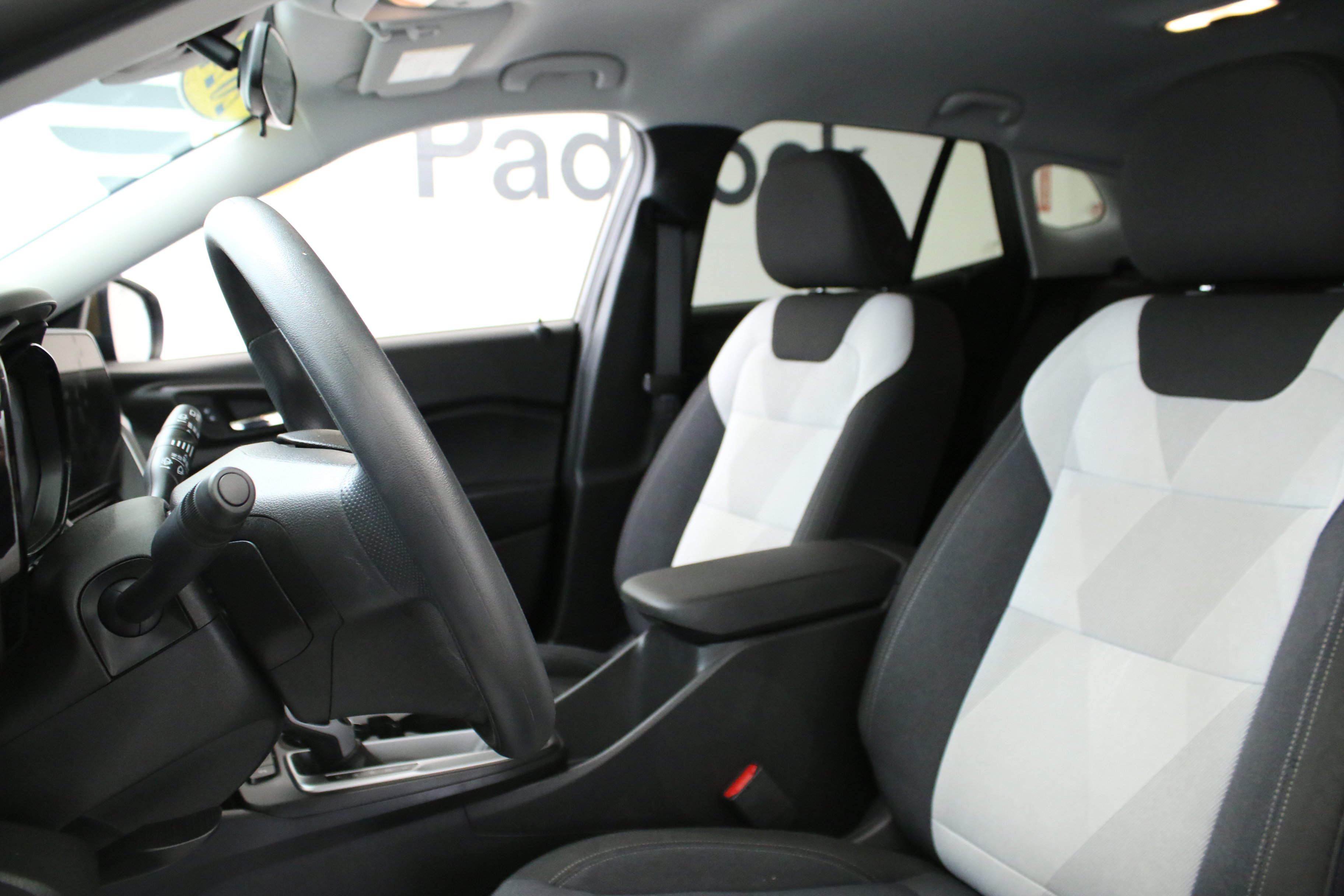 Used 2024 Chevrolet Trax LS w/ LS Convenience Package FWD image 31