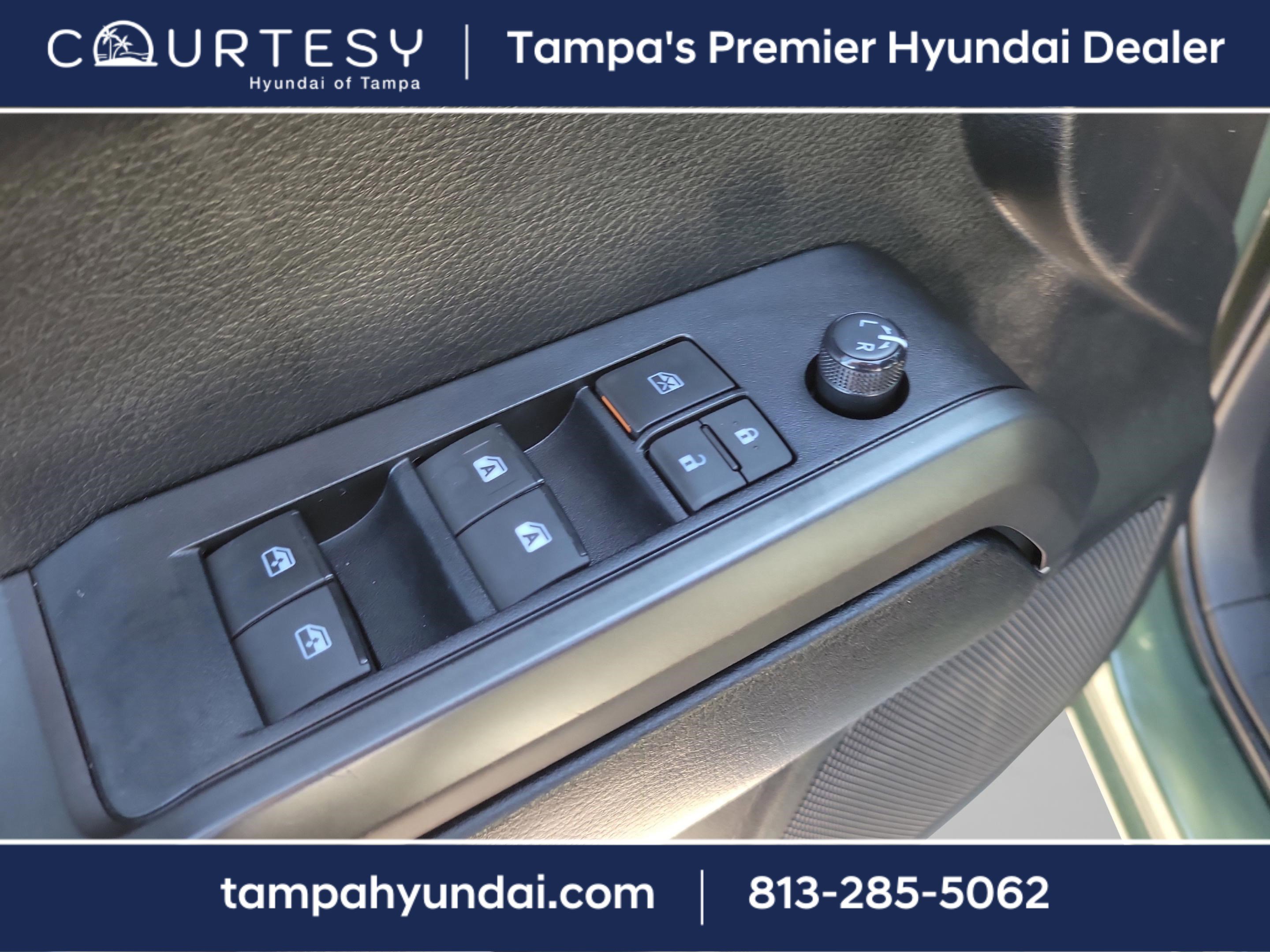 Used 2022 Toyota Tacoma TRD Sport image 16