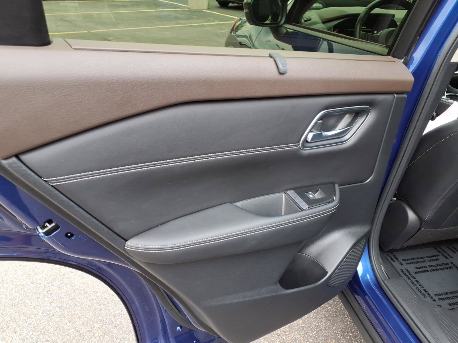 Used 2023 Nissan Rogue Platinum AWD/4WD image 8