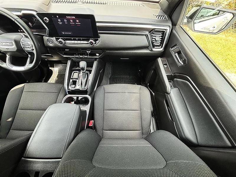 Used 2024 GMC Canyon Elevation image 14