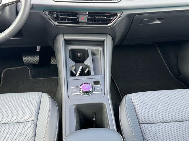 Used 2025 Volkswagen Tiguan SE image 15