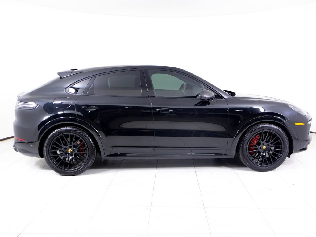 Certified 2023 Porsche Cayenne GTS w/ Premium Package Plus AWD/4WD image 35
