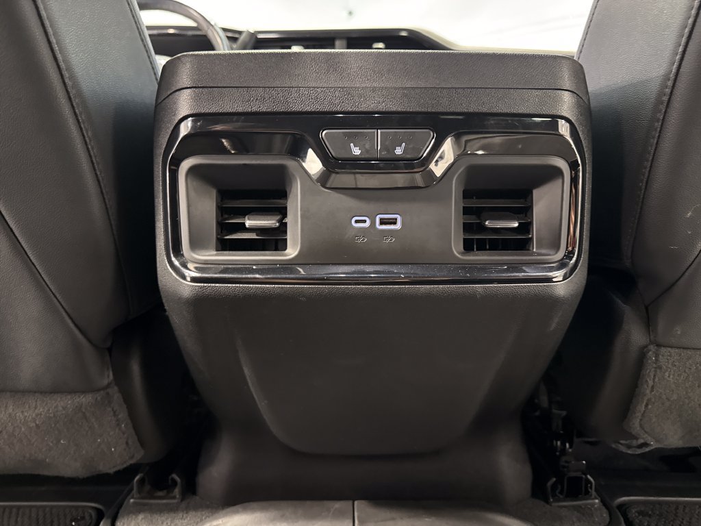 Used 2024 GMC Sierra 2500 AT4 w/ AT4 Premium Plus Package AWD/4WD image 48