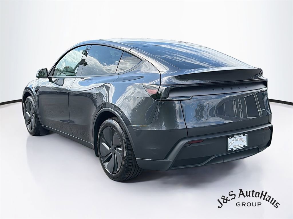 Used 2026 Tesla Model Y Long Range AWD/4WD image 5