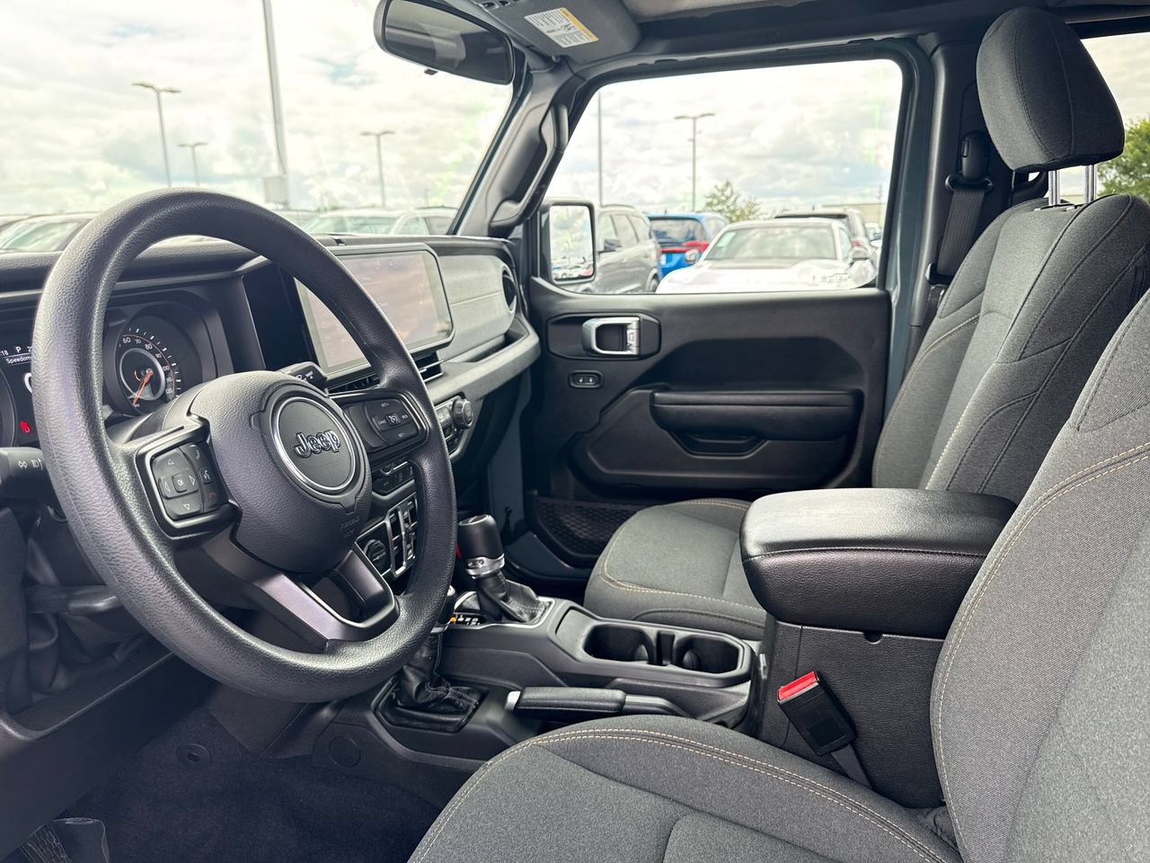 Used 2025 Jeep Gladiator Sport AWD/4WD image 12