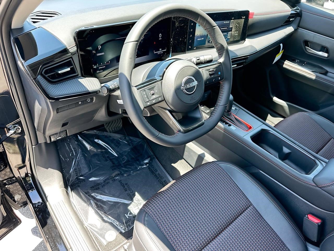 New 2025 Nissan Kicks SR FWD image 6