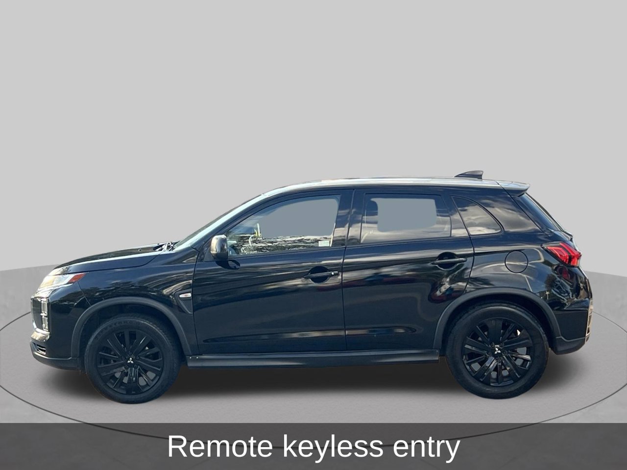 Used 2022 Mitsubishi Outlander Sport ES AWD/4WD image 2