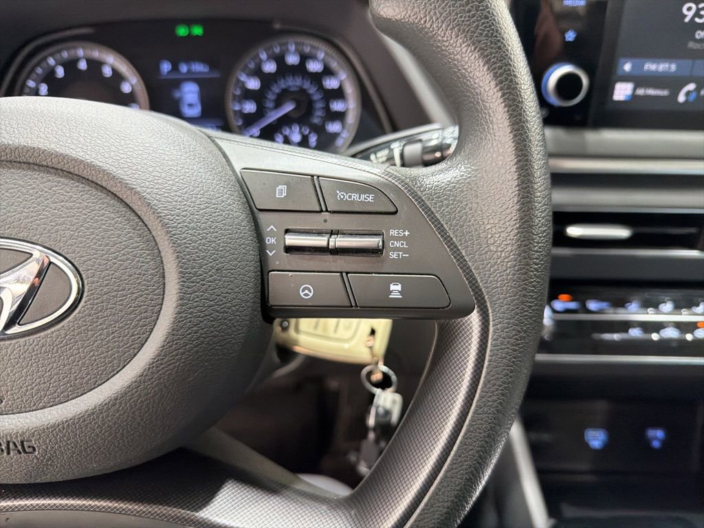 Used 2022 Hyundai Sonata SE image 16