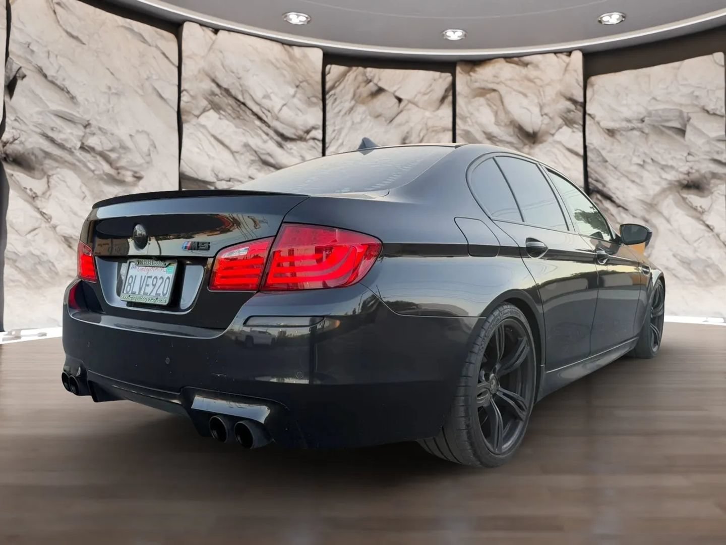 Used 2013 BMW M5 RWD image 6