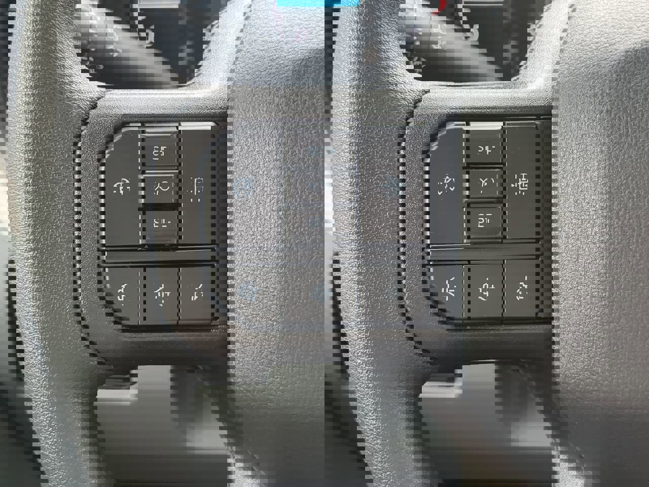 New 2025 Ford F550 2WD Regular Cab Super Duty w/ XL Chrome Package image 21