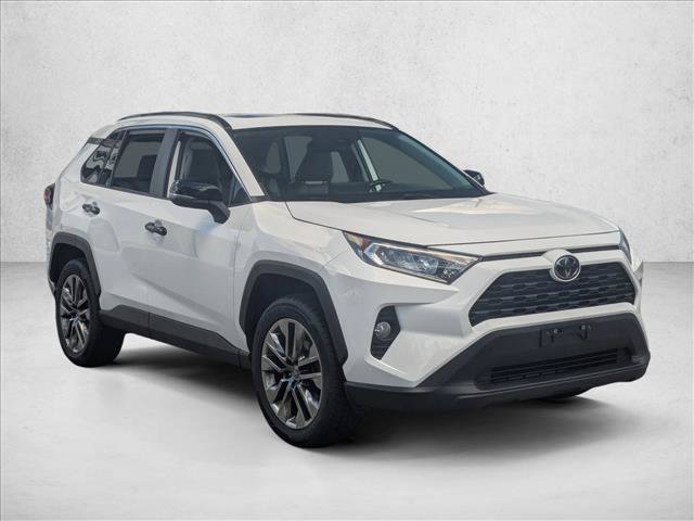 Used 2020 Toyota RAV4 XLE Premium AWD/4WD image 3