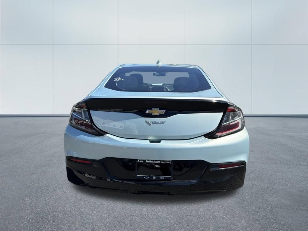 Used 2018 Chevrolet Volt LT w/ Comfort Package FWD image 10