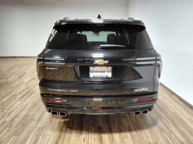 Used 2025 Chevrolet Traverse High Country w/ LPO, Floor Liner Package AWD/4WD image 24