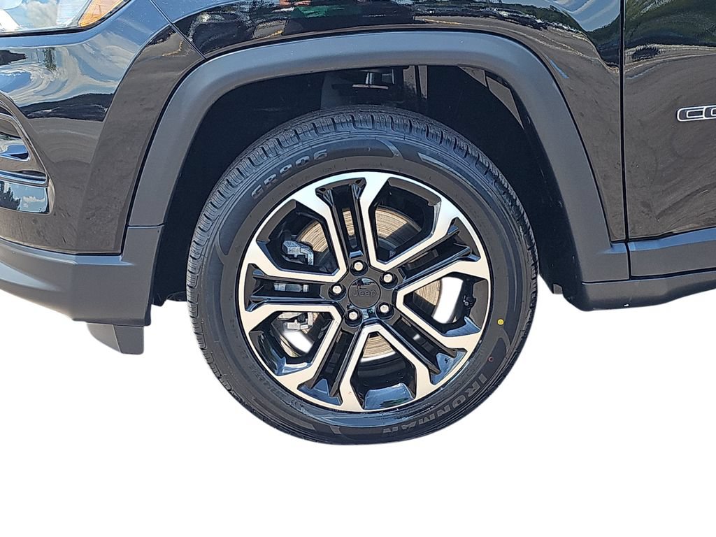 Used 2023 Jeep Compass Limited w/ Sun and Sound Group AWD/4WD image 30