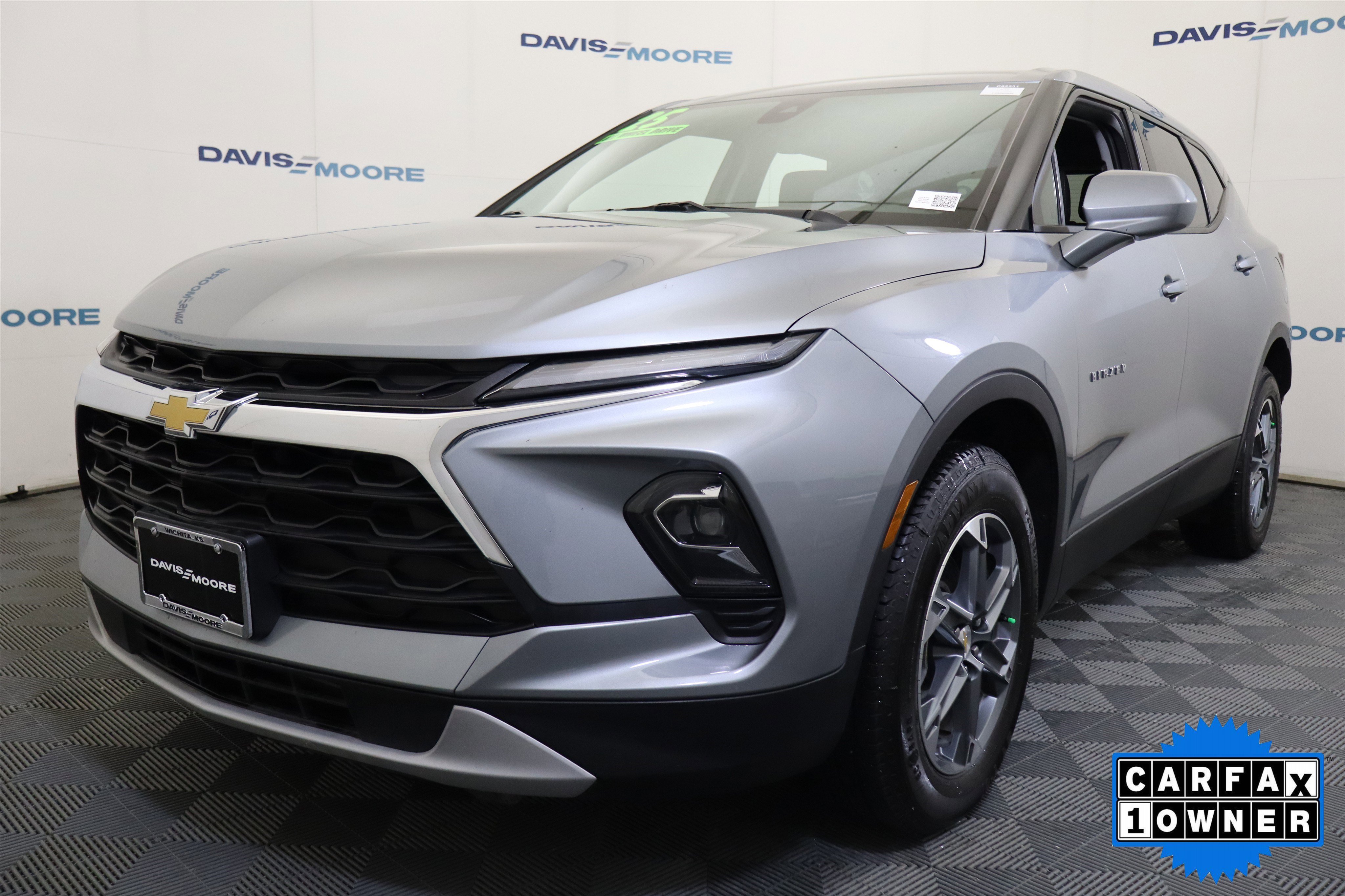 Used 2025 Chevrolet Blazer LT image 11