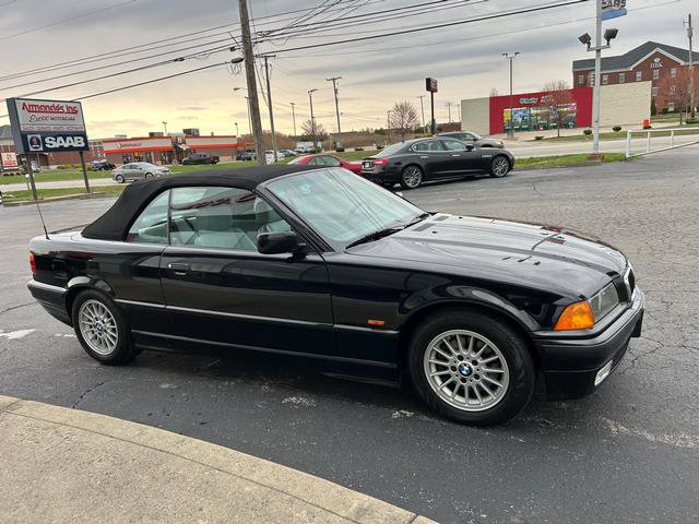 Used 1997 BMW 328i Convertible image 5