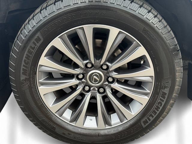 Used 2021 Lexus GX 460 Luxury w/ Off Road Package AWD/4WD image 11