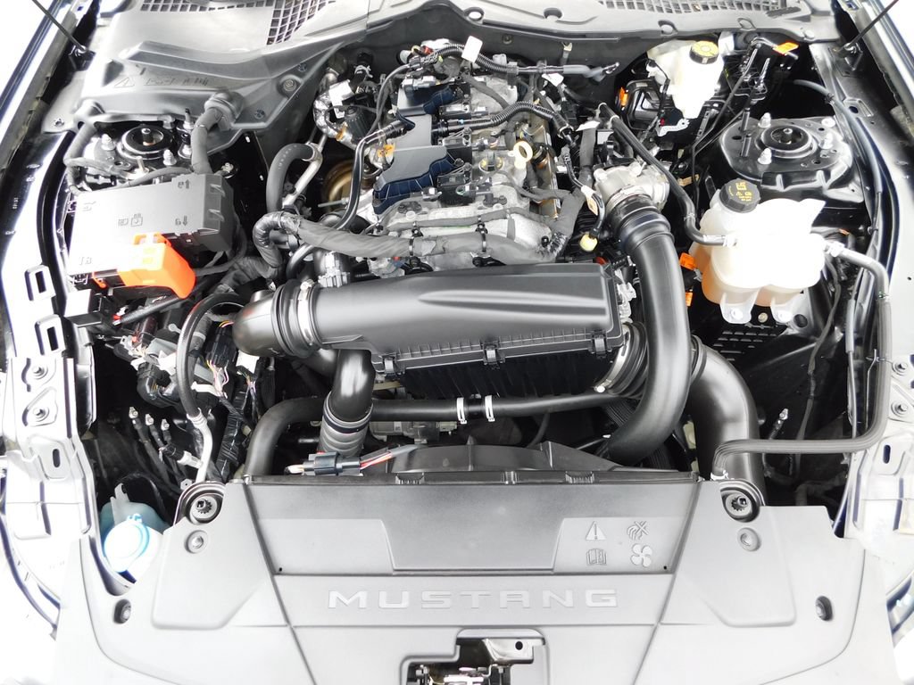 Used 2025 Ford Mustang Coupe RWD image 30