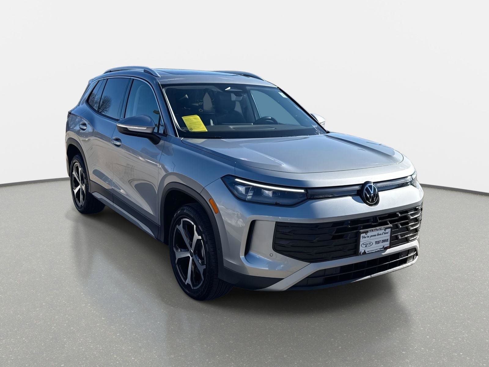 New 2026 Volkswagen Tiguan SE image 3