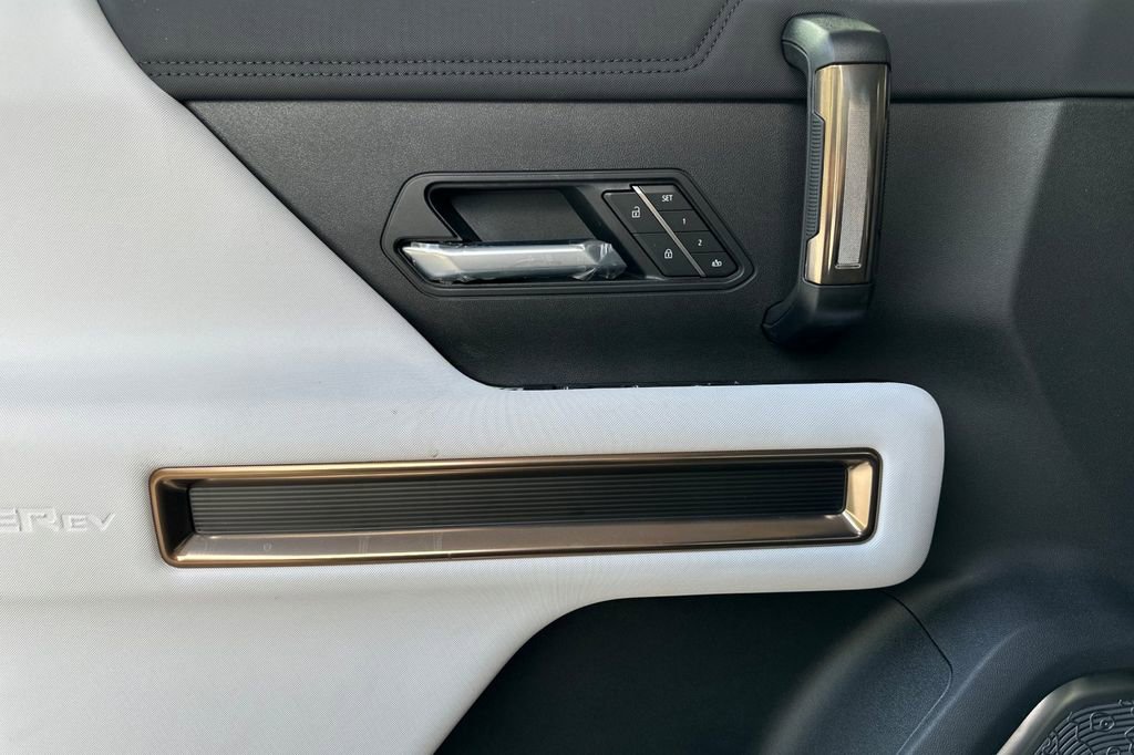 New 2025 GMC Hummer EV 3X w/ Battery Pack, 24 Module Pack image 9