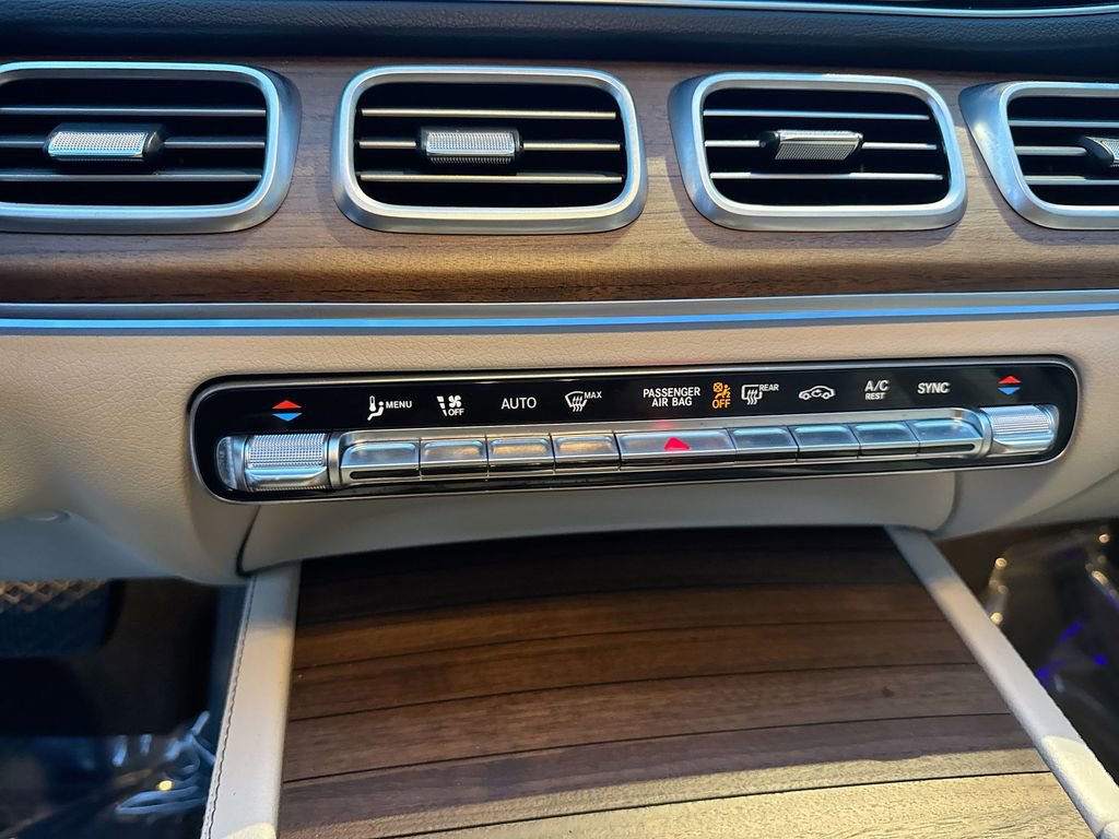 Used 2024 Mercedes-Benz GLE 450 4MATIC image 25