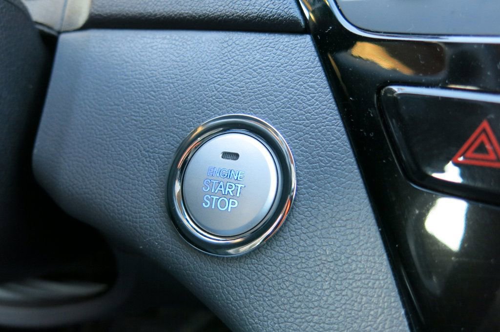 Used 2013 Hyundai Sonata Limited w/ Premium Pkg image 25
