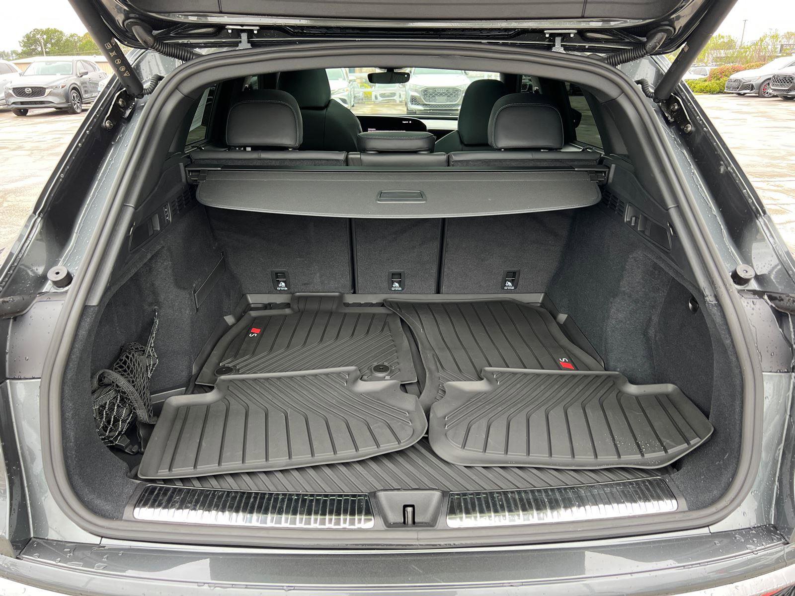 Used 2025 Audi SQ5 Premium Plus w/ Premium Plus Package image 18