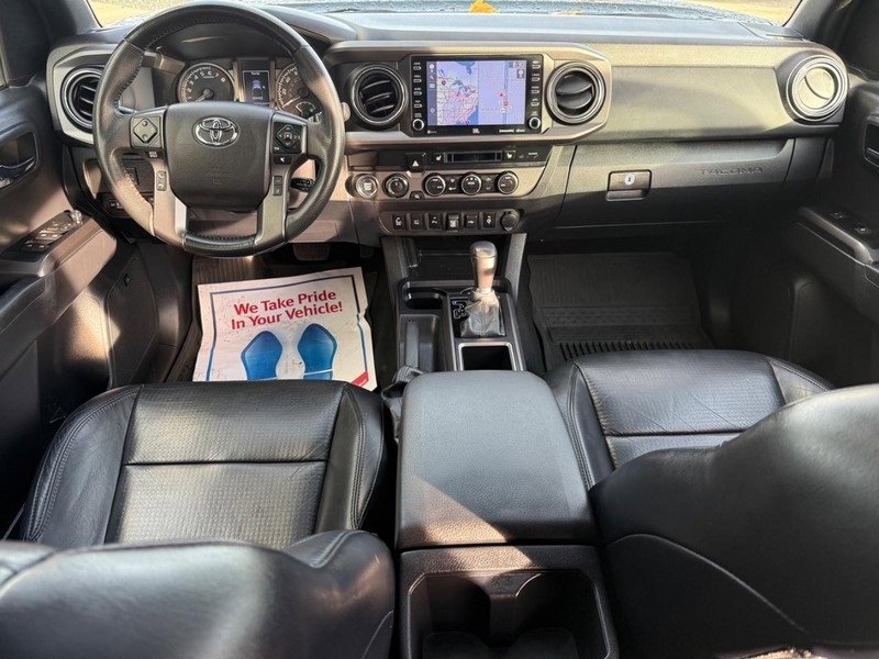 Used 2022 Toyota Tacoma TRD Sport w/ TRD Premium Sport Package image 13