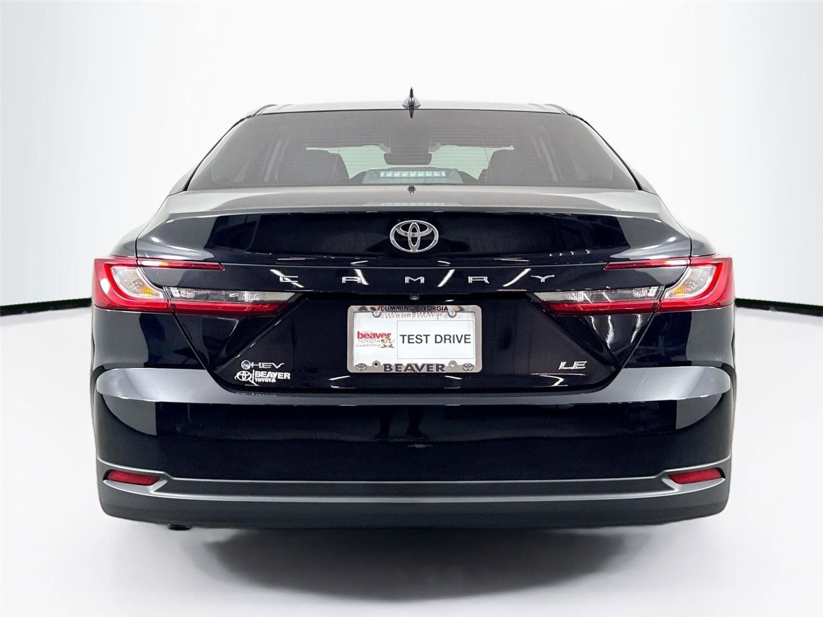 Used 2025 Toyota Camry LE w/ Convenience Package image 11