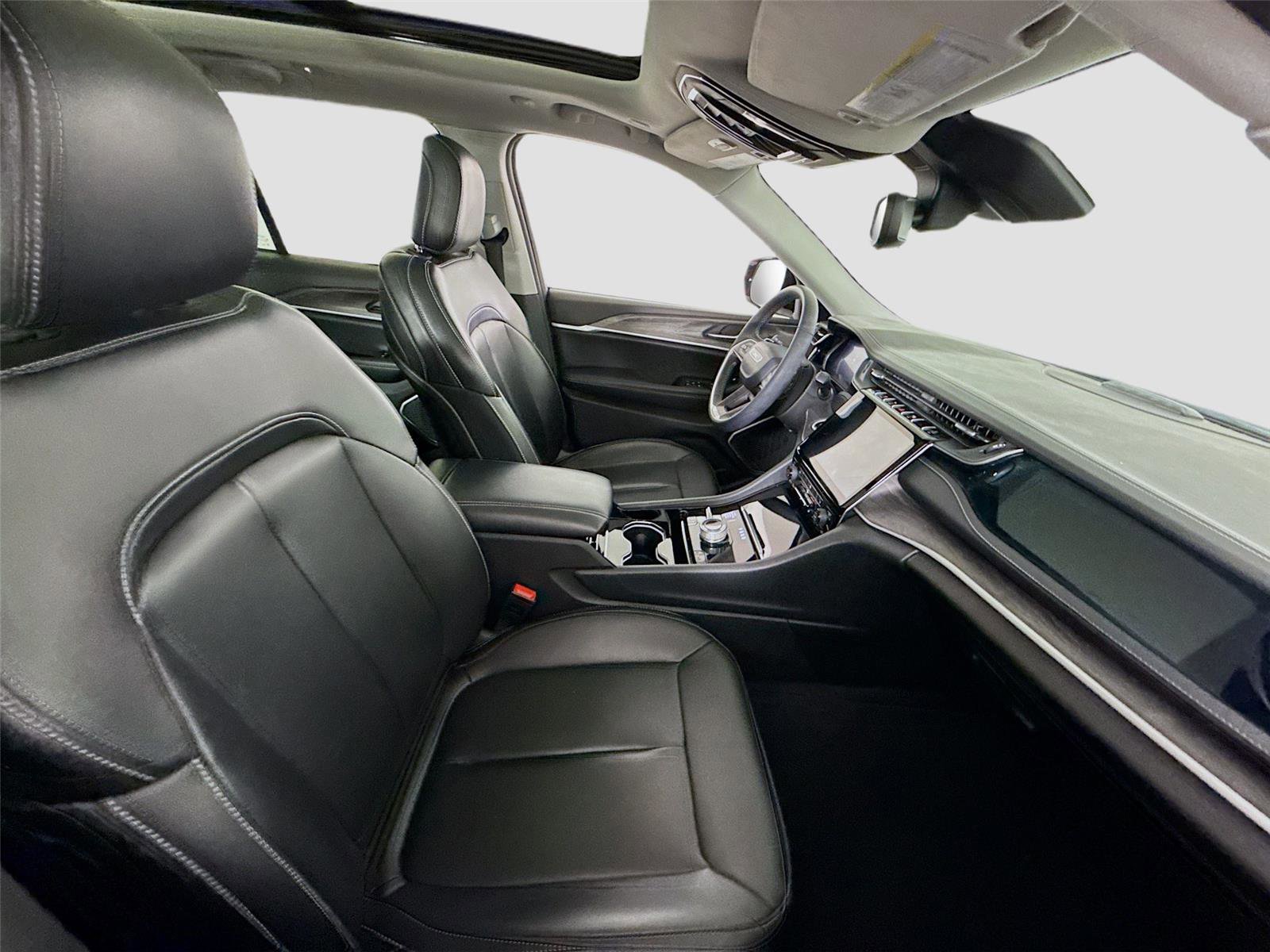 Used 2023 Jeep Grand Cherokee 4WD 4xe image 23