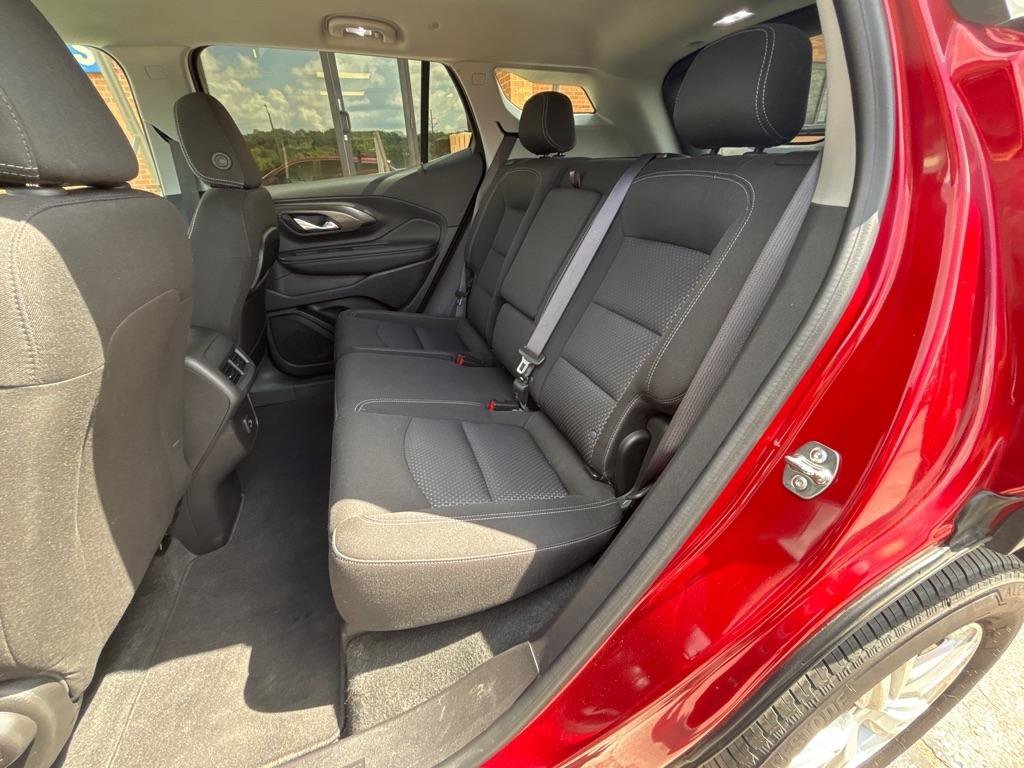 Used 2024 GMC Terrain SLE AWD/4WD image 16
