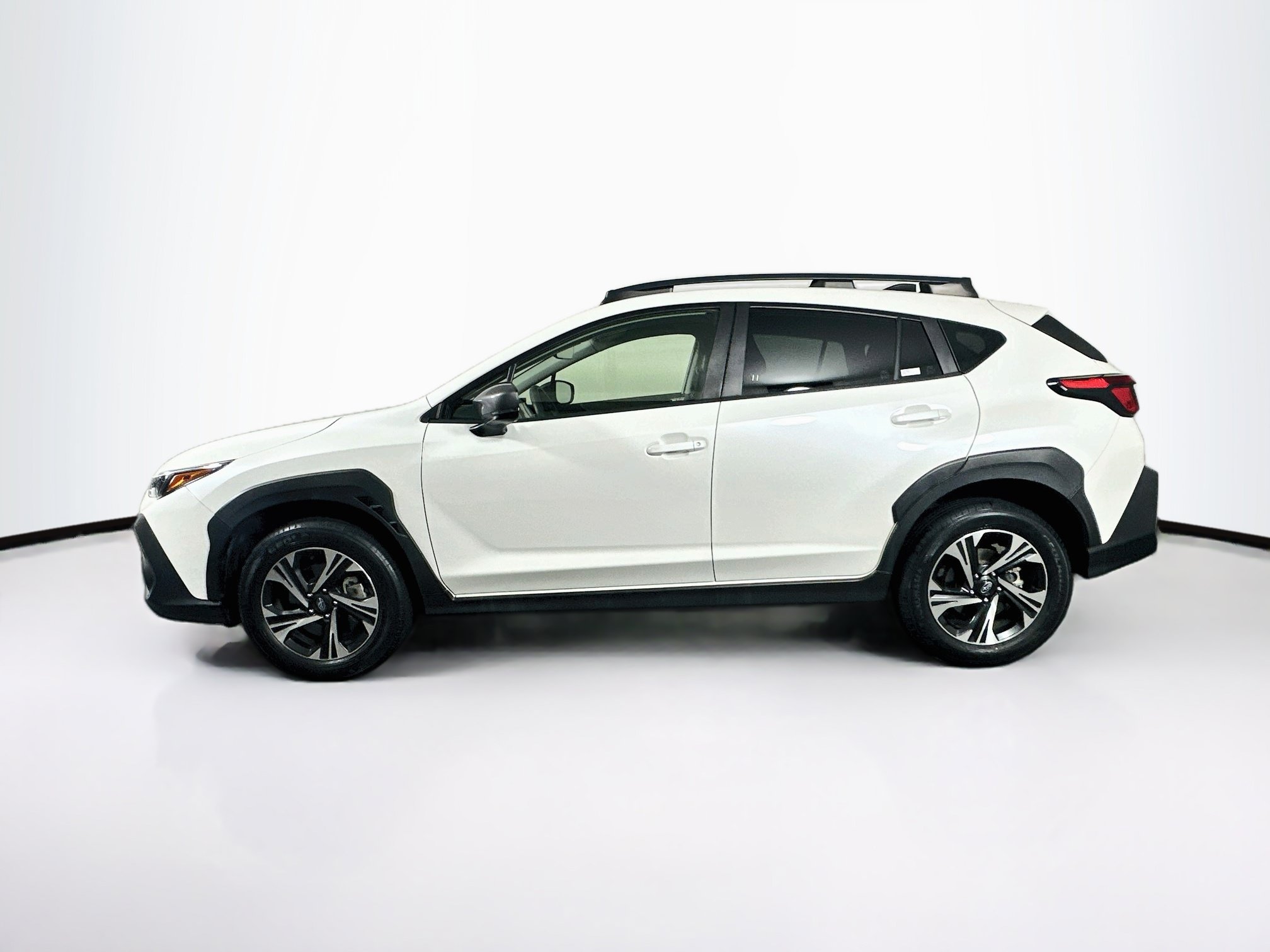Used 2024 Subaru Crosstrek 2.0i Premium w/ Crosstrek Mirror Package AWD/4WD image 4