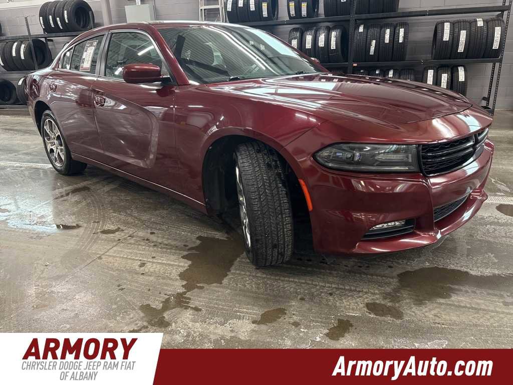 Used 2017 Dodge Charger SXT image 3