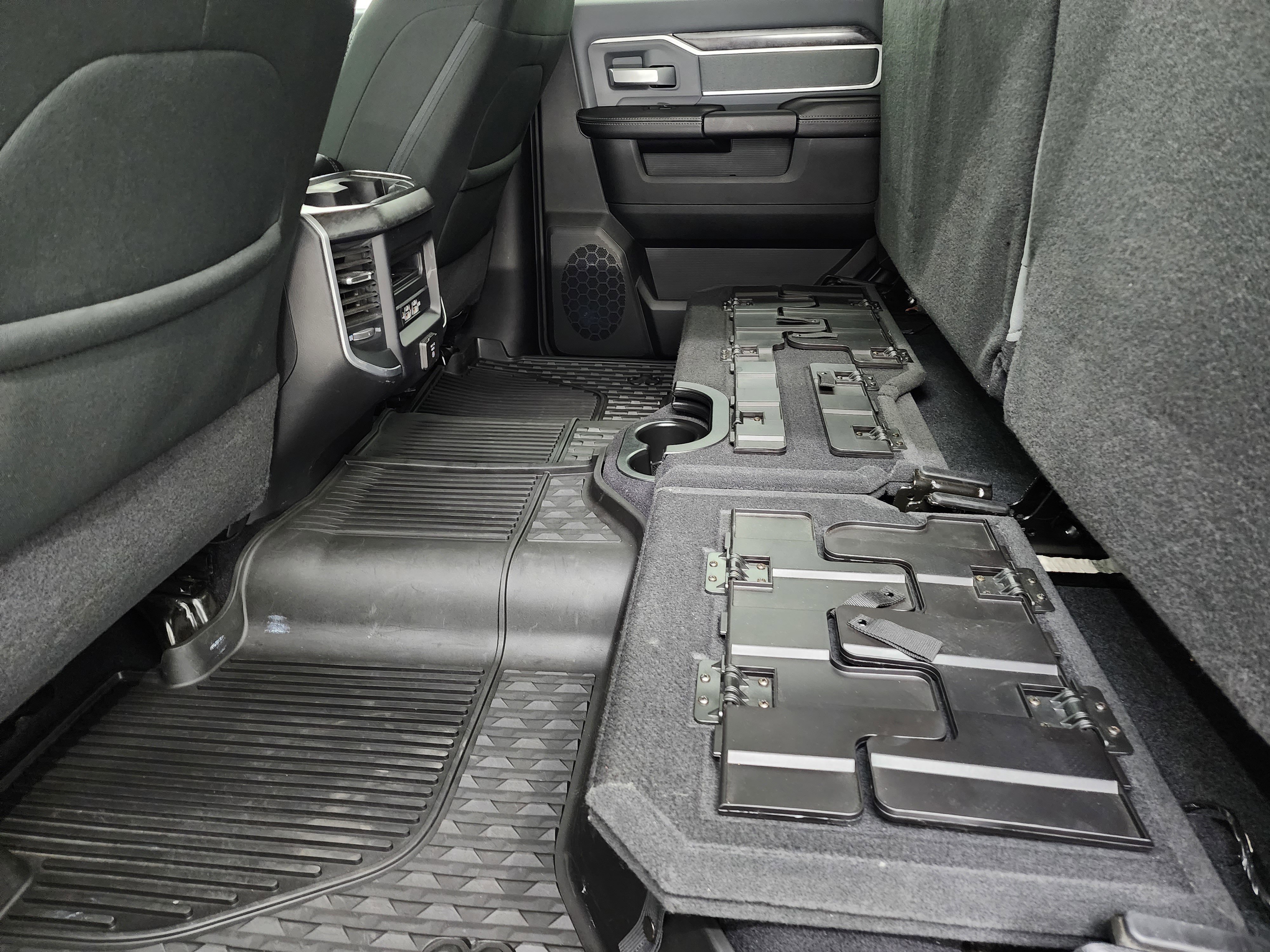 Used 2020 RAM 2500 Big Horn w/ Level 2 Equipment Group image 37