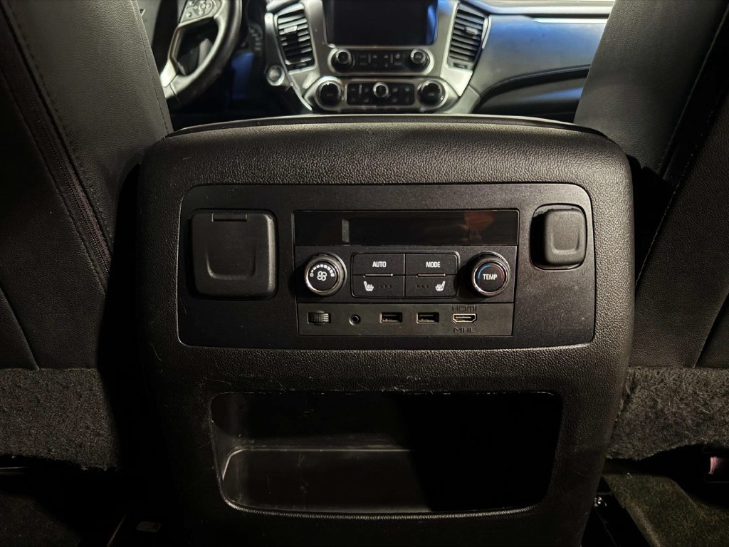Used 2017 Chevrolet Suburban Premier AWD/4WD image 15