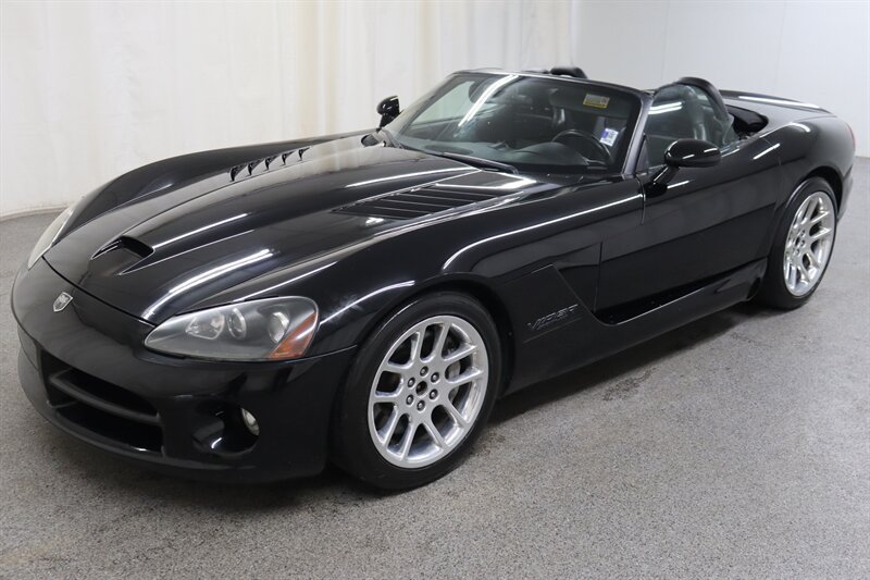Used 2003 Dodge Viper SRT-10 RWD image 9