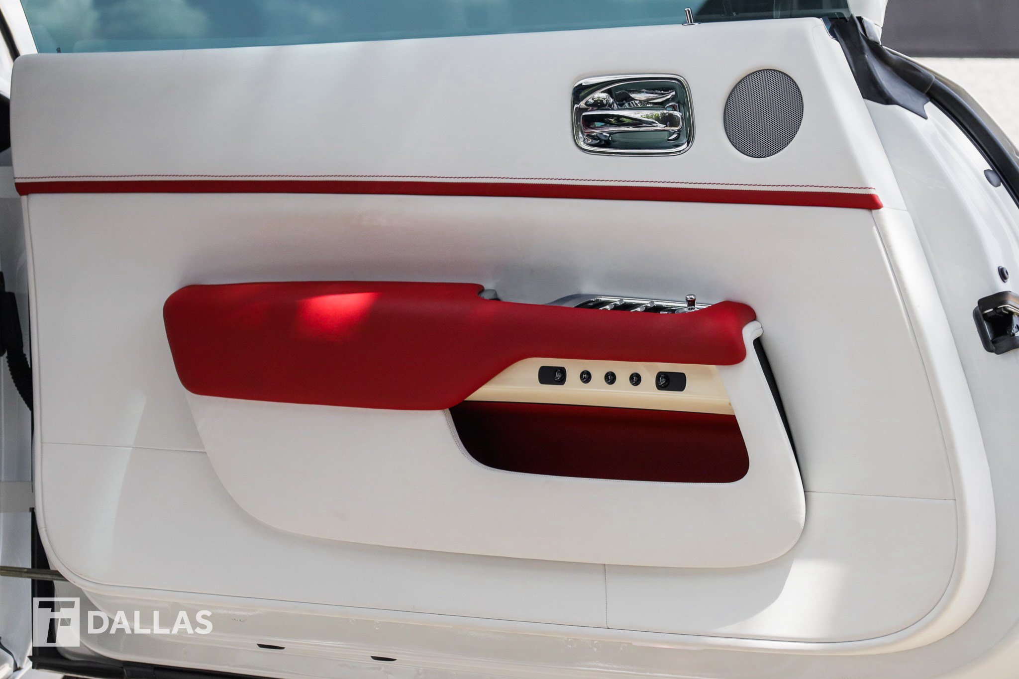 Used 2019 Rolls-Royce Wraith RWD image 20