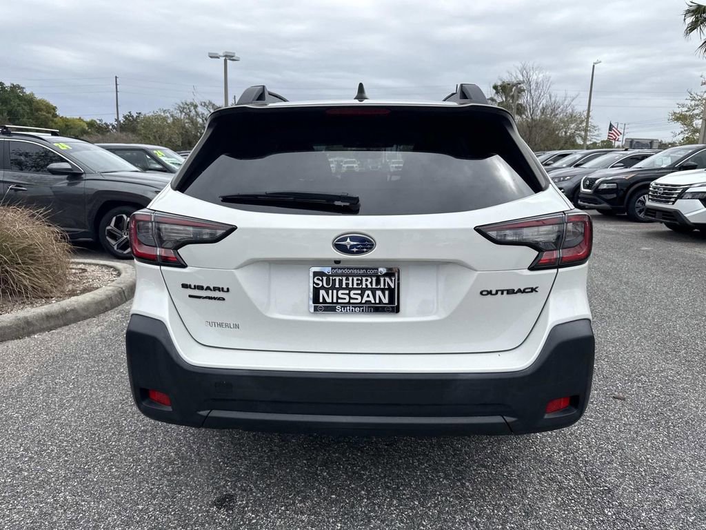 Used 2023 Subaru Outback Onyx Edition image 5