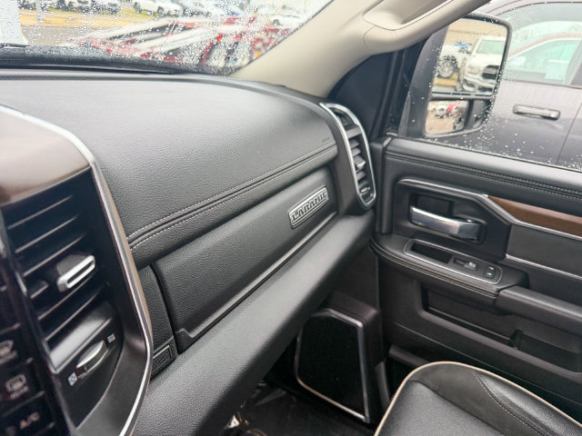 Used 2024 RAM 3500 Laramie AWD/4WD image 25